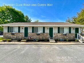 613 Country Club Rd-Unit -B in Red Lion, PA - Building Photo - Building Photo