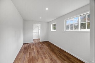 620 2nd St E in Sonoma, CA - Building Photo