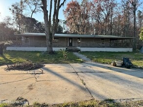 4810 Cedar Point Rd in Jacksonville, FL - Building Photo - Building Photo