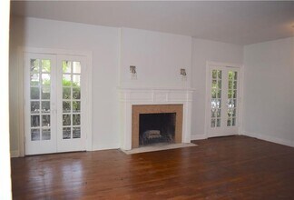 1101 W 22nd St in Austin, TX - Building Photo - Building Photo