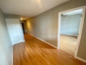 1061 Blue Ridge Dr in Harrisonburg, VA - Building Photo - Building Photo