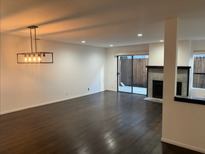 2020 Delaware Ave, Unit 5 in Santa Monica, CA - Foto de edificio - Building Photo