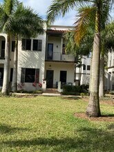 8481 NW 51st Terrace in Doral, FL - Building Photo - Building Photo