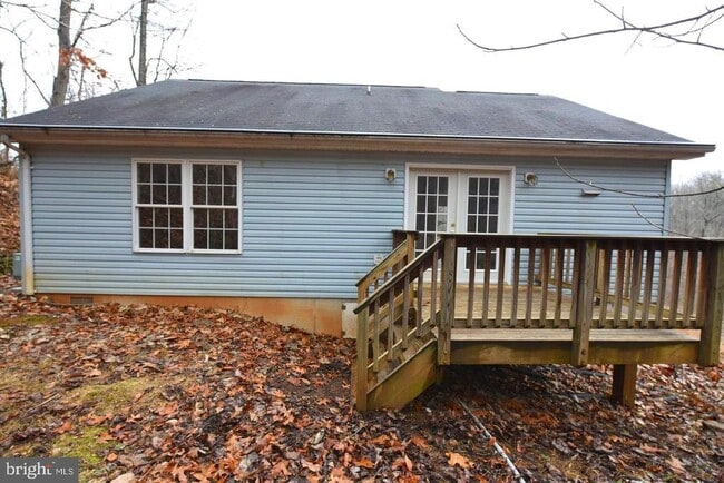 10207 Cobbler Ln in Delaplane, VA - Building Photo - Building Photo