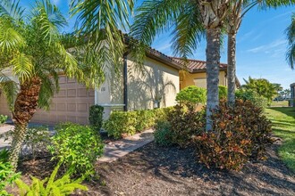 131 Babbling Brook Run, Unit 2-5623 in Bradenton, FL - Building Photo - Building Photo