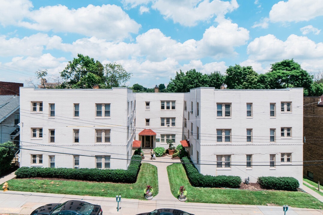 Central Square Apartments in Pittsburgh, PA - Building Photo