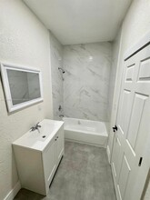 3111 NW 59th St in Miami, FL - Building Photo - Building Photo