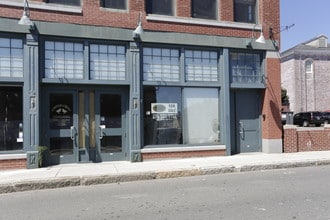 6 Elm St in Gloucester, MA - Building Photo - Building Photo