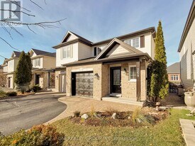 268 Tewsley Dr in Ottawa, ON - Building Photo