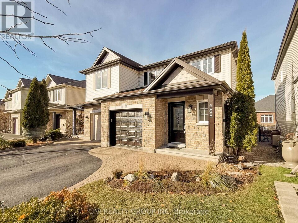 268 Tewsley Dr in Ottawa, ON - Building Photo