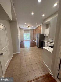 1719 Guilford Ave photo'