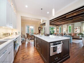 613 14th Ave S in Naples, FL - Building Photo - Building Photo