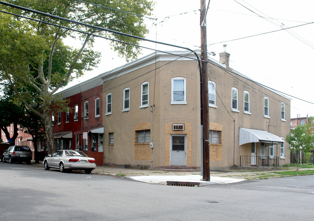 370 Washington St in Trenton, NJ - Building Photo