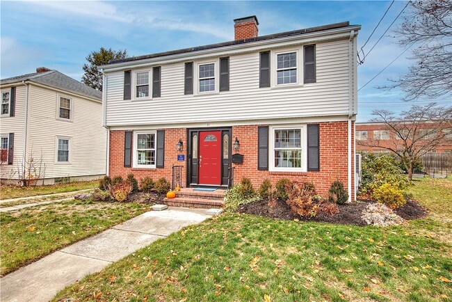 property at 11 Elmcroft Ave