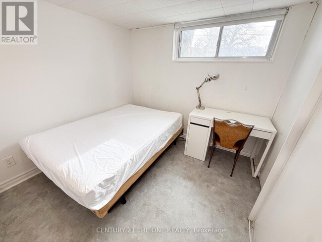 500 Drewry Ave in Toronto, ON - Building Photo - Building Photo