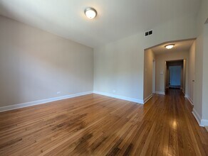3145 W Medill Ave in Chicago, IL - Building Photo - Building Photo
