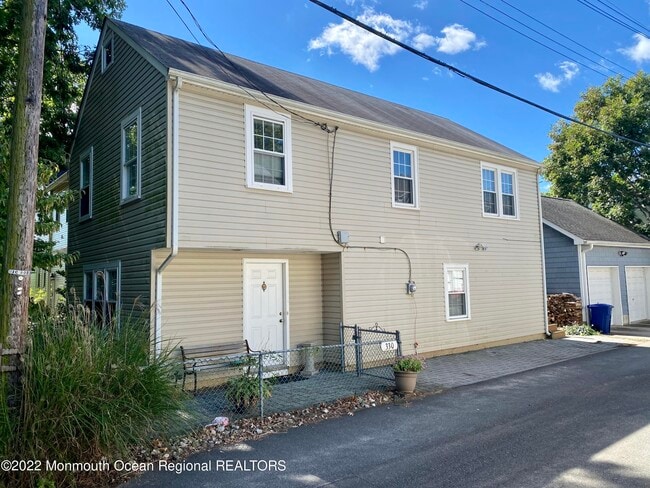 property at 330 Norwood Ln