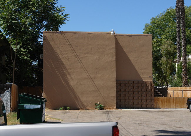 1010 Leslie Rd in El Cajon, CA - Foto de edificio - Building Photo