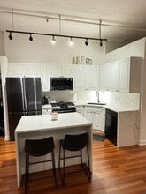 1301 W Madison St in Chicago, IL - Building Photo - Building Photo