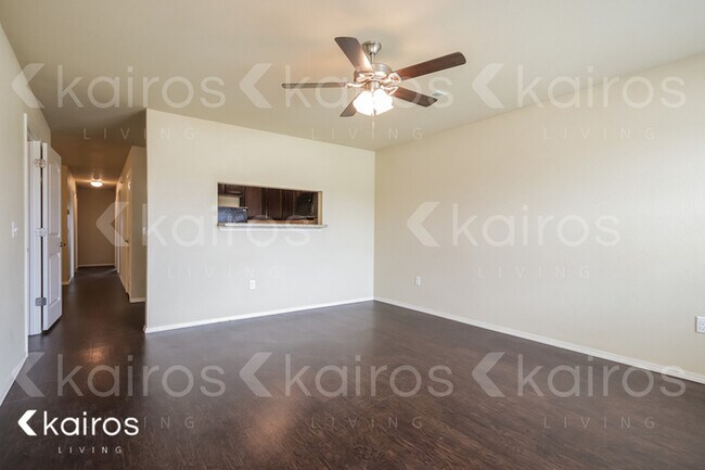 5000 Thomas St photo'