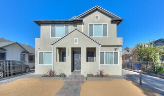 4288 S Hobart Blvd, Unit 4288 in Los Angeles, CA - Building Photo