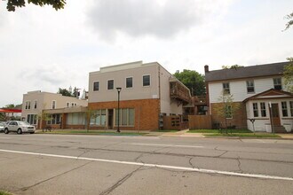 217 W Cross St in Ypsilanti, MI - Building Photo - Building Photo