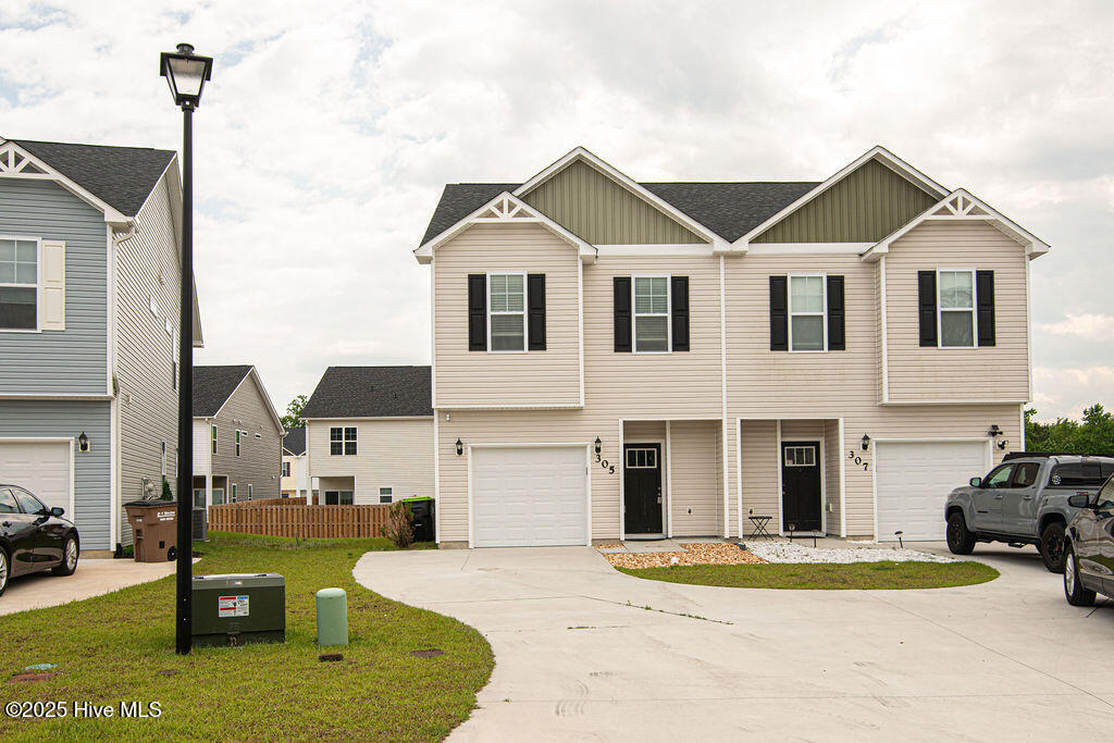 305 Otis Cv Ln in Jacksonville, NC - Building Photo