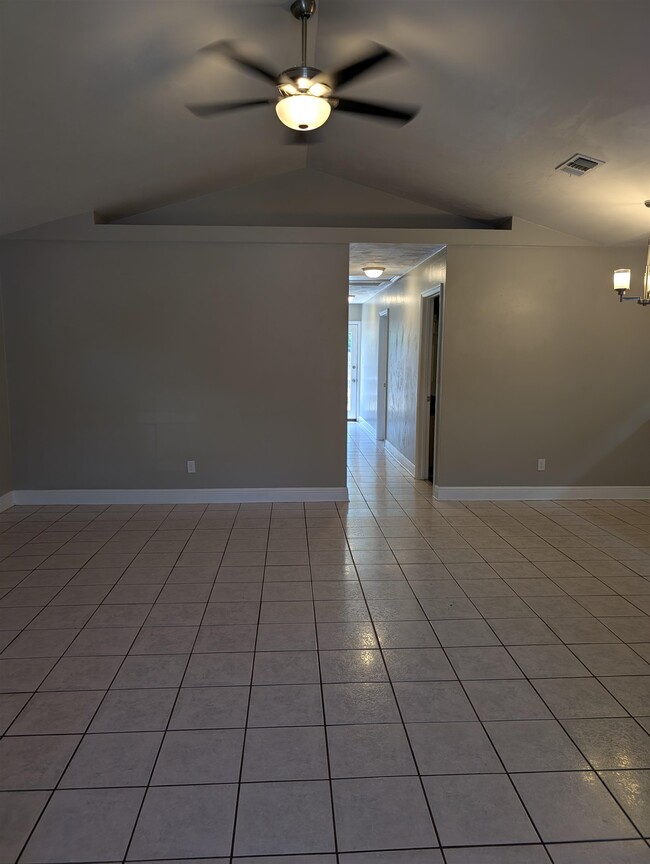 3136 Layla St in Tallahassee, FL - Building Photo - Building Photo