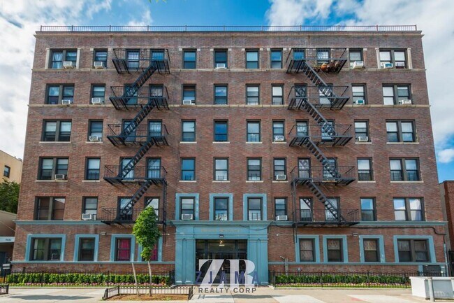 1030 Carroll St in Brooklyn, NY - Building Photo - Building Photo