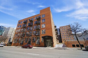 417 S Jefferson St in Chicago, IL - Building Photo