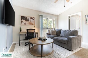 1000 Palm Pl Dr NE, Unit 1736 in Palm Bay, FL - Building Photo