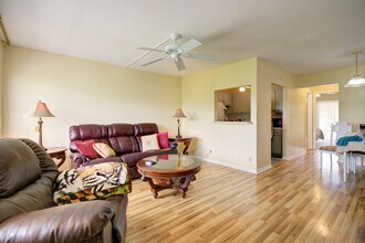 211 Easthampton I, Unit 211 in West Palm Beach, FL - Building Photo - Building Photo