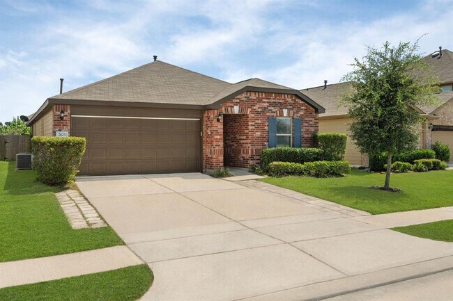 2623 Hawthorn Mill Ln in Houston, TX - Building Photo - Building Photo