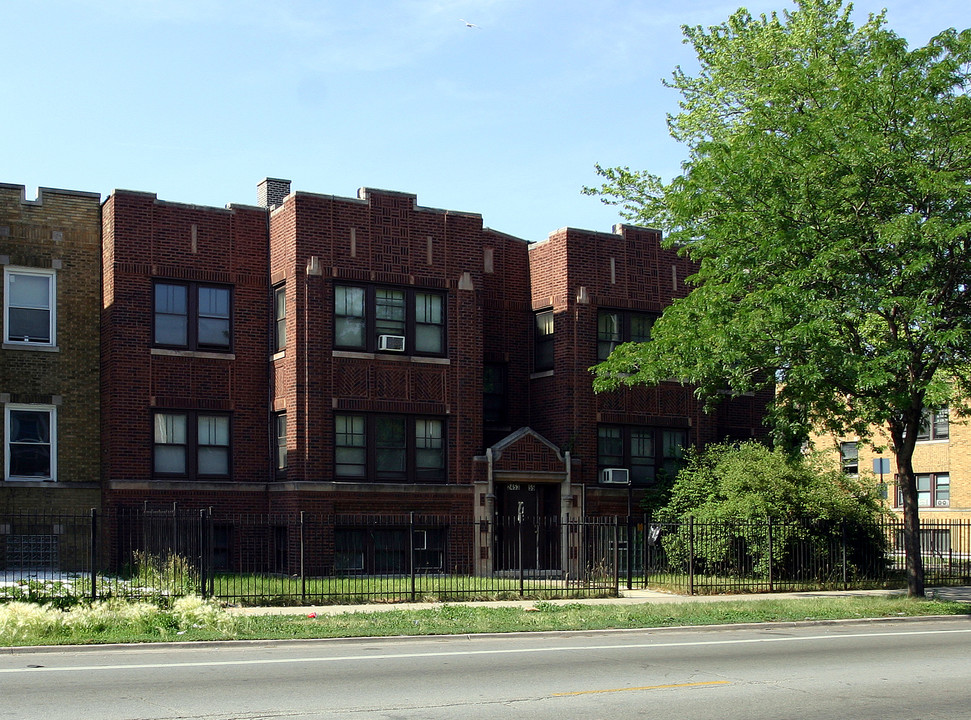 1 Bedroom Chicago Apartment For Rent in Chicago, IL - Building Photo