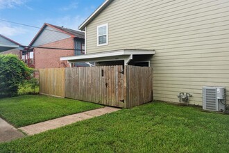 12321 Ormandy St in Houston, TX - Building Photo - Building Photo