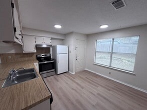 3411 Dunliegh Dr in Austin, TX - Building Photo - Building Photo