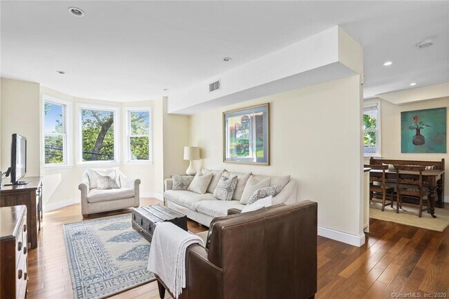 3 Woodland Dr-Unit -A in Greenwich, CT - Building Photo - Building Photo