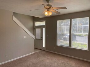 3400 Old Bainbridge Rd in Tallahassee, FL - Building Photo - Building Photo