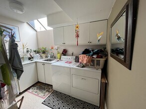9839 Waller Ct in Richmond, BC - Building Photo - Building Photo