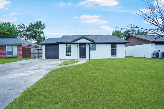 property at 17123 Sunshine St