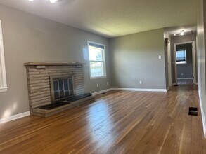 1612 Raleigh Rd in Lexington, KY - Building Photo - Building Photo