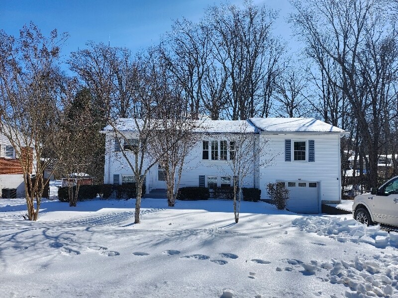 3627 Forestdale Ave in Woodbridge, VA - Building Photo