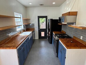 1109 Myrtle St in Austin, TX - Building Photo - Building Photo