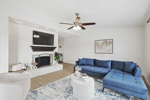 5632 Terry St in The Colony, TX - Building Photo