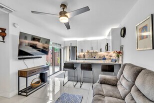 2776 SW 15th St in Deerfield Beach, FL - Building Photo