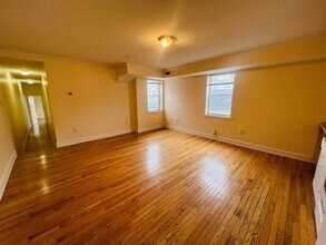 620 S 2nd St, Unit 3R in Philadelphia, PA - Building Photo - Building Photo