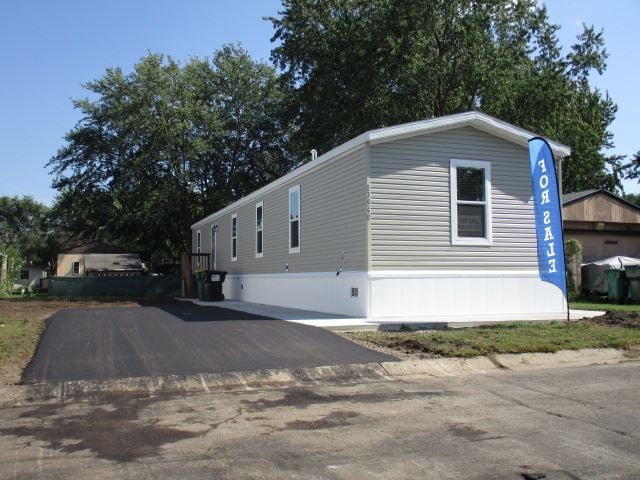 property at 13940 Bundoran Ave