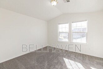 9626 W Rustica Dr in Boise, ID - Foto de edificio - Building Photo