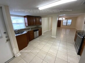 2302 Carroll Grove Dr in Tampa, FL - Building Photo - Building Photo