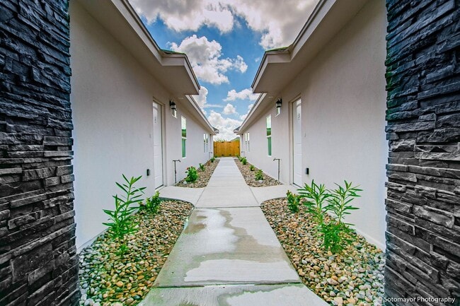 property at 1215 White Oak Dr